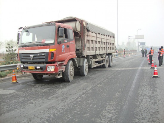 �����֡����Ĺ�·��(zh��)�� �鳬���_(k��i)�G��׷��؟(z��)