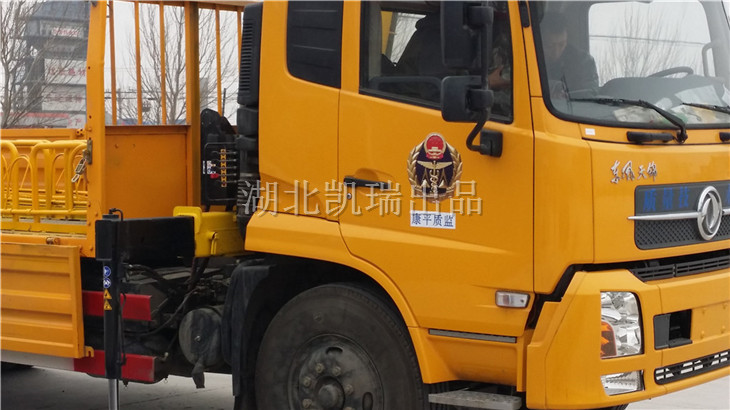 兩軸國(guó)四計(jì)量檢衡車(chē) 兩軸國(guó)四計(jì)量檢衡車(chē)