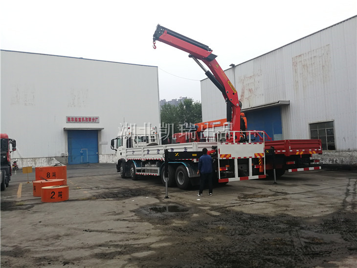 連云港市計量檢定測試中心DWJ5313JJH計量檢衡車吊機展開 連云港市計量檢定測試中心DWJ5313JJH計量檢衡車吊機展開